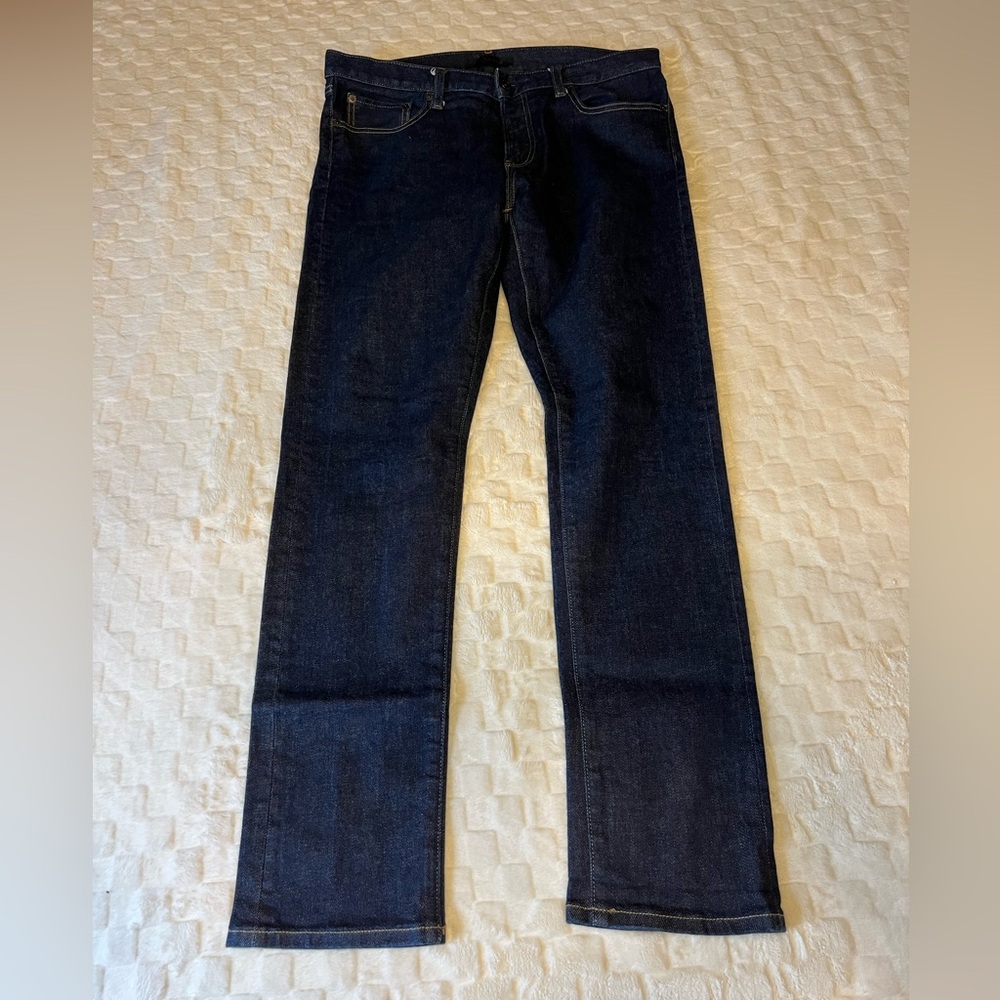 Uniqlo Slim Straight Men’s Jeans Size 34W x 32L